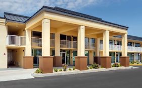 Tropicana Inn